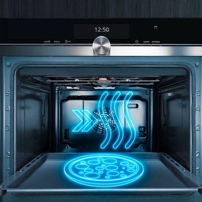 Billedet viser et ovnrum med en neonillustration af en pizza, hvor ovnfunktionen for varmluft og pizzabagning vises i neon. 